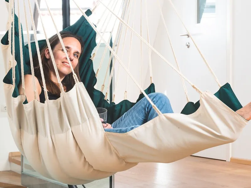 Extra grosser Hängesessel mit Fussablage